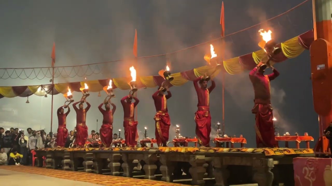 Planning a Group Trip to Varanasi Ganga Aarti: Essential Tips and Tricks